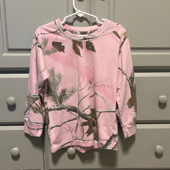 Toddler Girl PJ’s - Picture 1 of 8